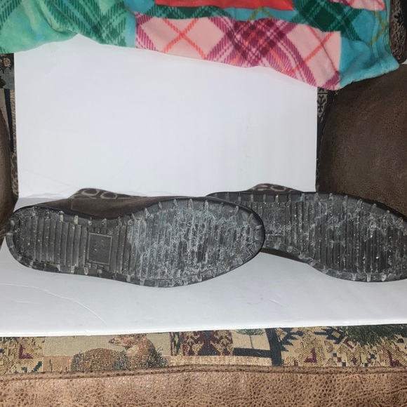 Coach Signature C Cuff Brown Suede Boots with Patterned Cuff - Picture 7 of 8